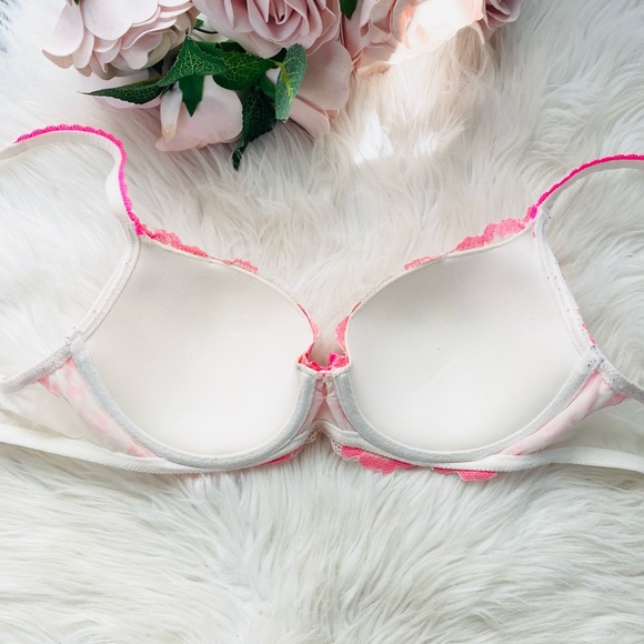 Victoria’s Secret Body By Victoria Floral Lace Bra - Picture 5 of 7